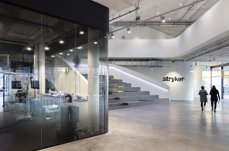 Stryker Innovation Center proyectado por HENN Architects en Friburgo
