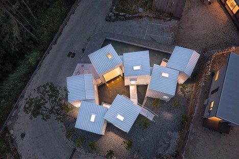 Floating Cubes, por Younghan Chung Architects
