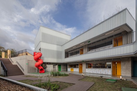 Mazzanti: Ampliación del Colegio Helvetia en Bogotá
