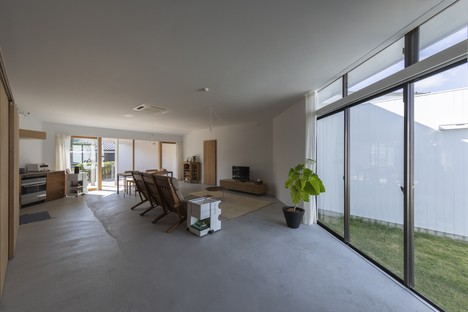 Tato Architects: casa con oficina en Hofu
