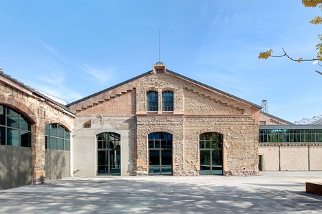 Atelier Brückner: Restauración de los Wagenhallen en Stuttgart
