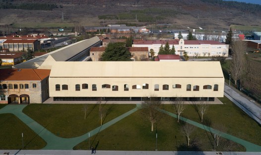 Vaillo+Irigaray: Ampliación de centro psiquiátrico, Pamplona
