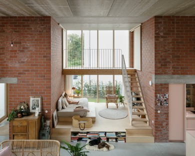 BLAF Architecten: casa para una familia de Malinas, en Flandes
