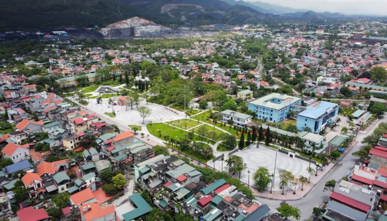 H&P Architects: Rehabilitación del parque Mao Khe Mining, Vietnam
