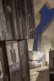 Nizio Design International: Mausoleo del martirio en Michniów
