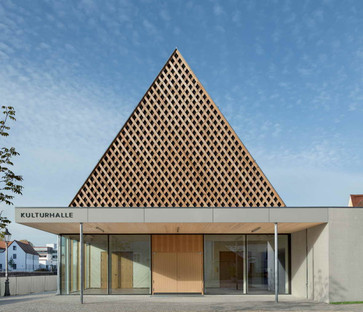 Kühnlein Architektur: Sala de la cultura Christoph Willibald Gluck, Berching
