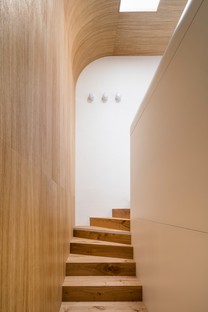 No Architects: reforma de un dúplex en Žižkov, Praga
