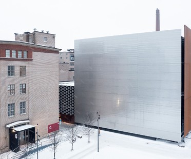 JKMM-ILO: Casa de la Danza en una antigua fábrica de cables de Helsinki

