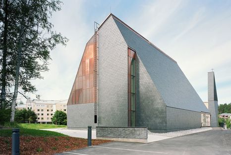 Lassila Hirvilammi: iglesia en Jyväskylä
