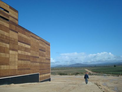 GH + A (Guillermo Hevia Architects): almazara en Chile 
