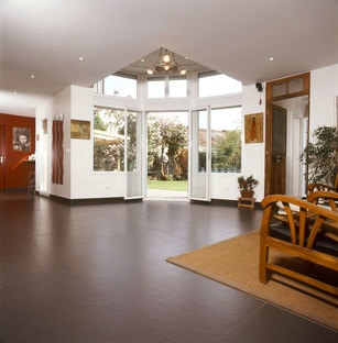 Interiores minimalistas: tres reglas para las superficies
