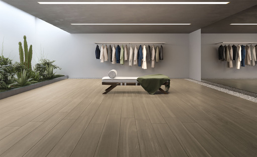 Calor y luminosidad para los suelos 2018 con el efecto madera Deck de Iris Ceramica
