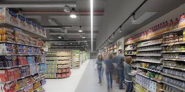 Revestimientos para un nuevo supermercado. UNICOOP Florencia, de Paolo Lucchetta.
