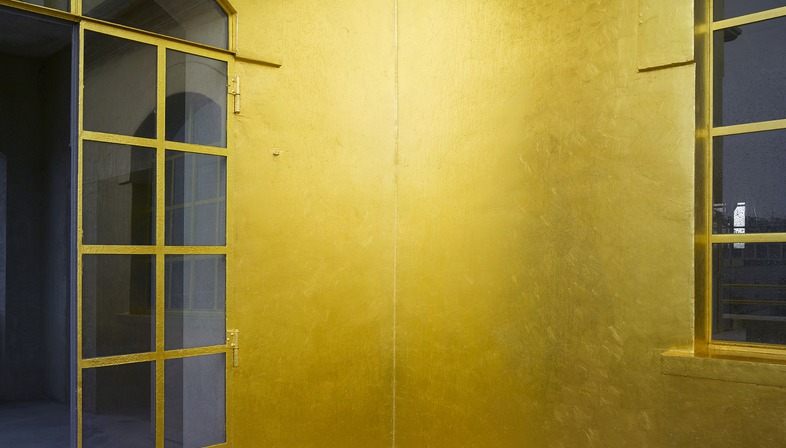 La reforma de una destilería a cargo de OMA Rem Koolhaas da lugar a la Fundación Prada en Milán

