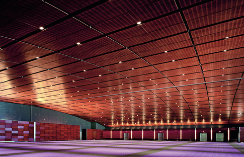 Centro de Convenciones y Exposiciones de acero y vidrio en Boston, por Rafael Viñoly
