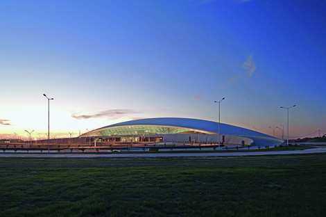 La cubierta de Viñoly en el Aeropuerto Internacional de Carrasco en Montevideo
