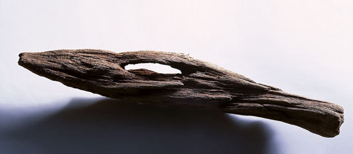 El museo de la escultura de madera, por MAD, es de acero pulido
