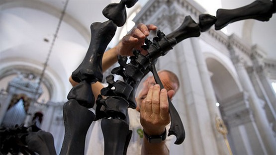 Ai Weiwei en Venecia: Memento Mori, monumento a la vida en cristal de Murano
