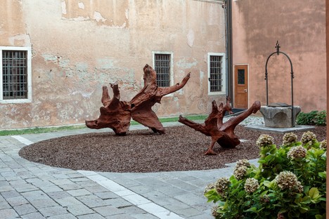 Ai Weiwei en Venecia: Memento Mori, monumento a la vida en cristal de Murano

